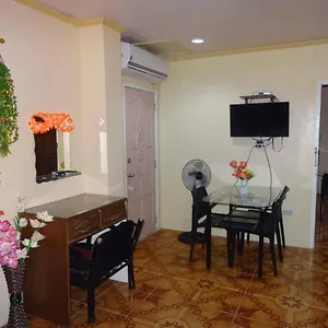 Apartment Julz Tropical, Olongapo